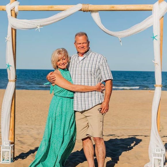 Meet your Posher, Cindy - Picture 1 of 1